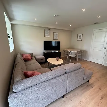 Appartement 4 -rooms In *